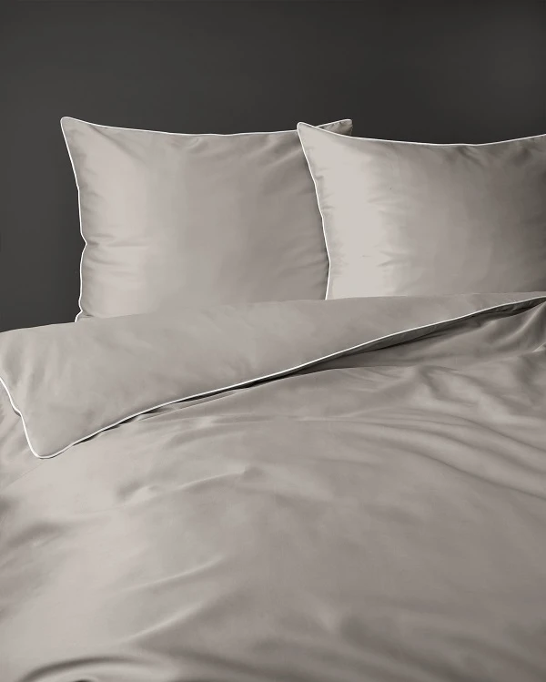 Luskusowa Pościel Jednokolorowa Z Lamówką Makosatyna 220x200 cm. Beżowa Luskusowa Pościel Jednokolorowa Z Lamówką Makosatyna 220x200 cm. Beżowa